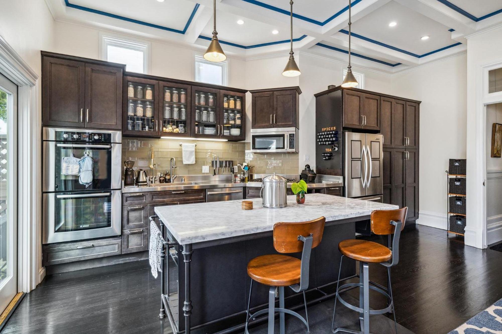 Casa vacanze Historic & Charming Victorian Sleeps 11 San Francisco